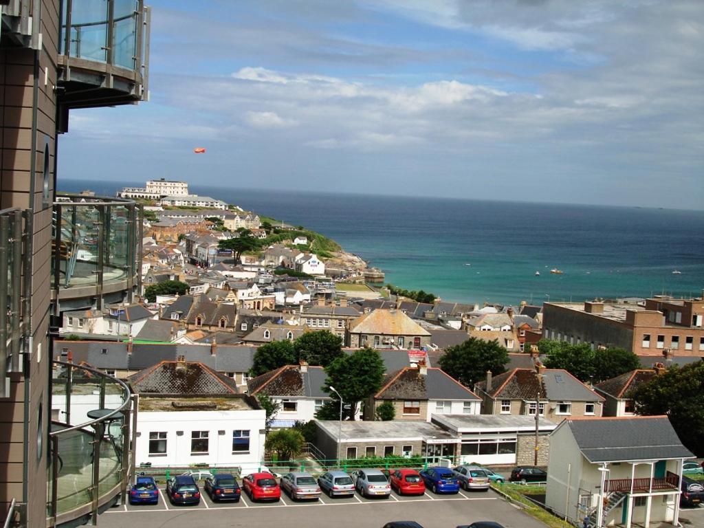 Apartment 2Bed With Pool & Sea View Apartment